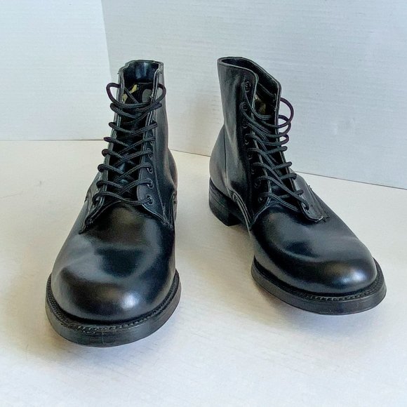 Vintage 1968 RCMP Black Dress/Work Boots - Picture 8 of 10
